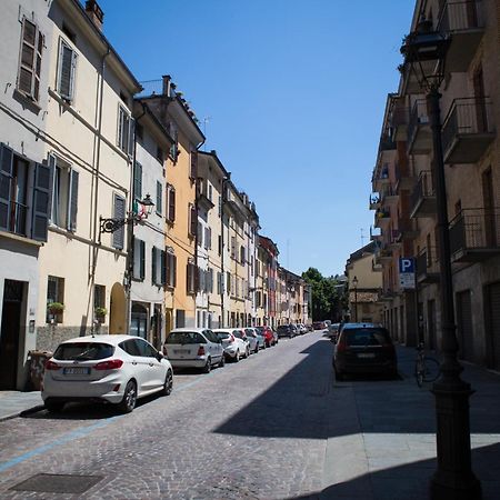 Centro Storico Oltretorrente Apartment Парма Екстериор снимка