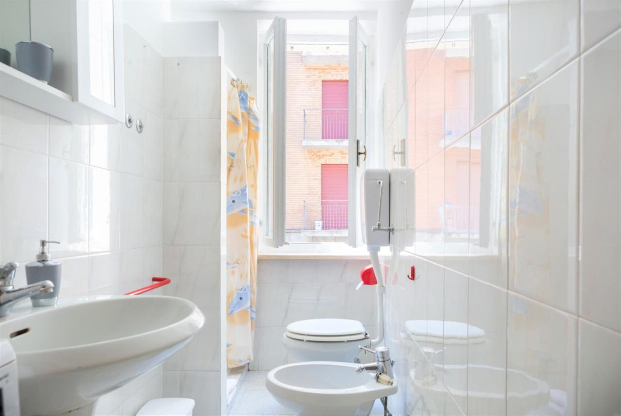 Centro Storico Oltretorrente Apartment Парма Екстериор снимка